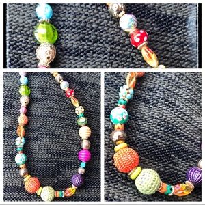 🌼Vintage BOHO beaded  necklace Marti Gras colors